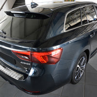 Ladekantenschutz für Toyota Avensis MK III T27 Kombi FL Silber Matt