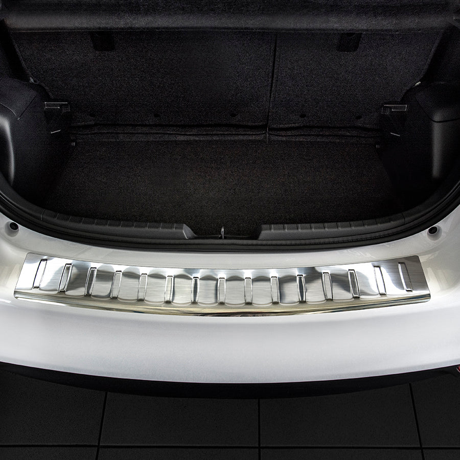 Ladekantenschutz für Toyota Yaris III FL Silber Matt