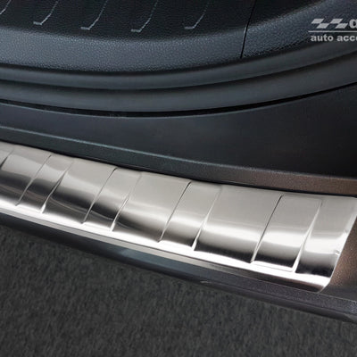 Ladekantenschutz für Toyota RAV4 V