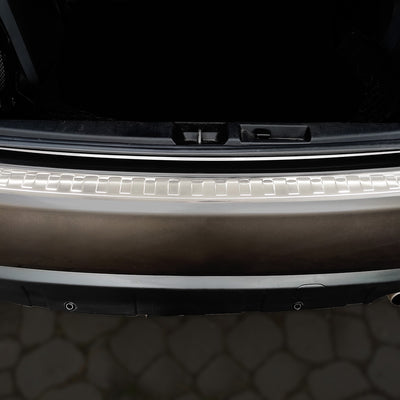 Ladekantenschutz für Citroen C-Crosser / Peugeot 4007 / Mitsubishi Outlander II Silber Matt