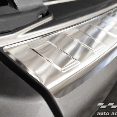 Ladekantenschutz für Citroen C-Crosser / Peugeot 4007 / Mitsubishi Outlander II Silber Matt