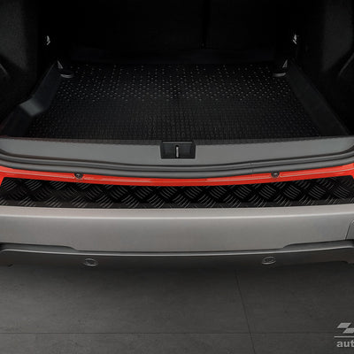 Geriffelter Kantenschutz für Dacia Duster II Schwarz Matt