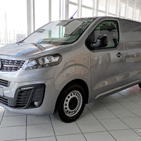 Geriffelter Kantenschutz für Citroen Jumpy / Spacetourer / Opel Vivaro /Zafira / Peugeot Expert / Traveller / Proace Verso Schwarz Matt