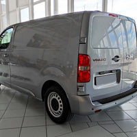 Geriffelter Kantenschutz für Citroen Jumpy / Spacetourer / Opel Vivaro /Zafira / Peugeot Expert / Traveller / Proace Verso Schwarz Matt