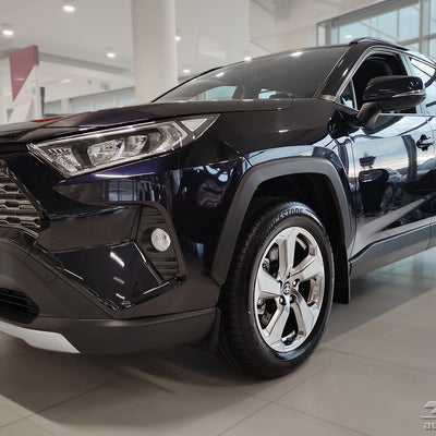 BLACK MATT Ladekantenschutz für TOYOTA  RAV4 V generation /Hybrid 2018-> Schwarz Matt