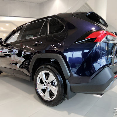 BLACK MATT Ladekantenschutz für TOYOTA  RAV4 V generation /Hybrid 2018-> Schwarz Matt