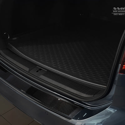 Carbon Ladekantenschutzleiste für VOLKSWAGEN  PASSAT B8 variant / R-line / Alltrack/ GTE 2014-2019, FL2019->2023 Schwarzer Stahl mit schwarzer Carbon Farbe