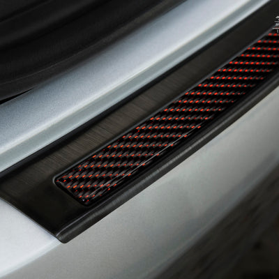 Carbon Ladekantenschutzleiste für Mercedes GLE Coupe C292 Schwarzer Stahl mit Rot-Schwarzer Carbon Farbe