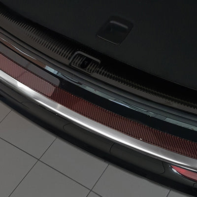 Carbon Ladekantenschutzleiste für Audi Q5 Poliertes Stahl mit Rot-Schwarzer Carbon Farbe