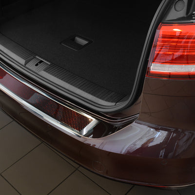 Carbon Ladekantenschutzleiste für VOLKSWAGEN  PASSAT B8 variant / R-line / Alltrack/ GTE 2014-2019, FL2019->2023 Poliertes Stahl mit Rot-Schwarzer Carbon Farbe