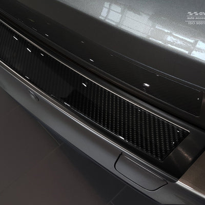 Carbon Ladekantenschutzleiste für BMW  X5 F15 2013-> Schwarzer Stahl mit schwarzer Carbon Farbe