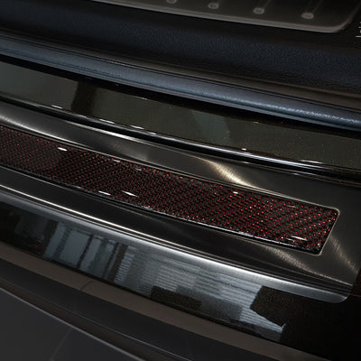 Carbon Ladekantenschutzleiste für BMW  X6 II F16 2014-2020 Schwarzer Stahl mit schwarzer und roter Carbon Farbe