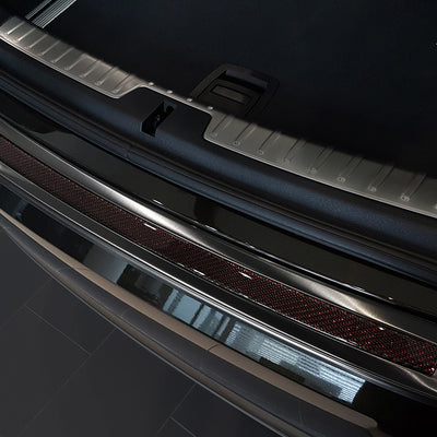 Carbon Ladekantenschutzleiste für BMW  X6 II F16 2014-2020 Schwarzer Stahl mit schwarzer und roter Carbon Farbe
