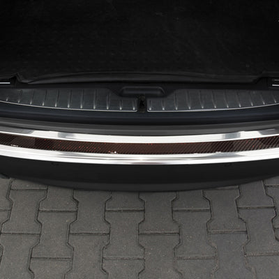 Carbon Ladekantenschutzleiste für BMW 5 F11 Kombi Poliertes Stahl mit Rot-Schwarzer Carbon Farbe