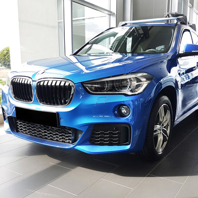 Carbon Ladekantenschutzleiste für BMW X1 F48  FL2015-2019, FL2019-2022 "Performance" Poliertes Stahl mit Rotem Carbon