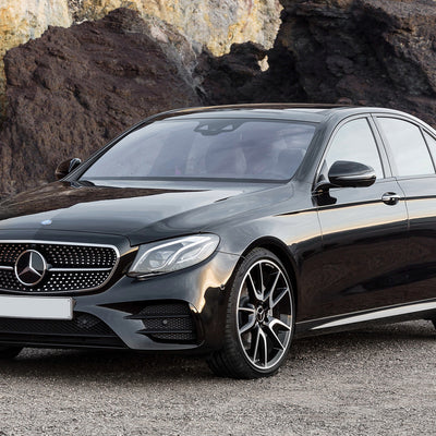 Carbon Ladekantenschutzleiste für MERCEDES  E Class  W213  Limousine 2016-2020, FL2020-2023 Schwarz-Rot Carbon