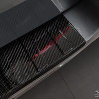 Carbon Ladekantenschutzleiste für MERCEDES  V Class W447 / VITO III / Marco Polo 2014-2019, FL2019-2024, FL 2024-> (the version with two rear doors and the version with trunk opening upwards) Schwarz Carbon