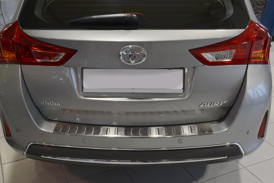 Ladekantenschutz für Toyota Auris II Touring Sports Silber Matt