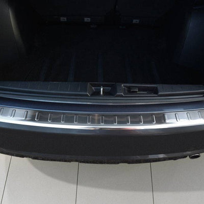 Ladekantenschutz für Citroen C-Crosser / Peugeot 4007 / Mitsubishi Outlander II